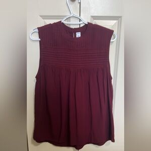 NWT Old Navy plum Sleeveless Pleated Blouse